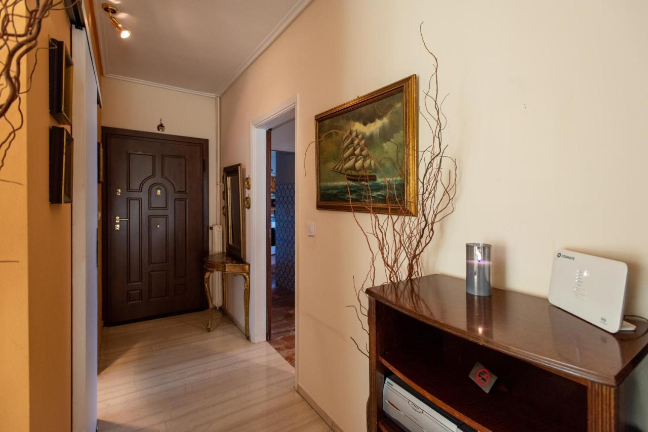 Hector'S Flisvos Apartment Athens Exterior photo